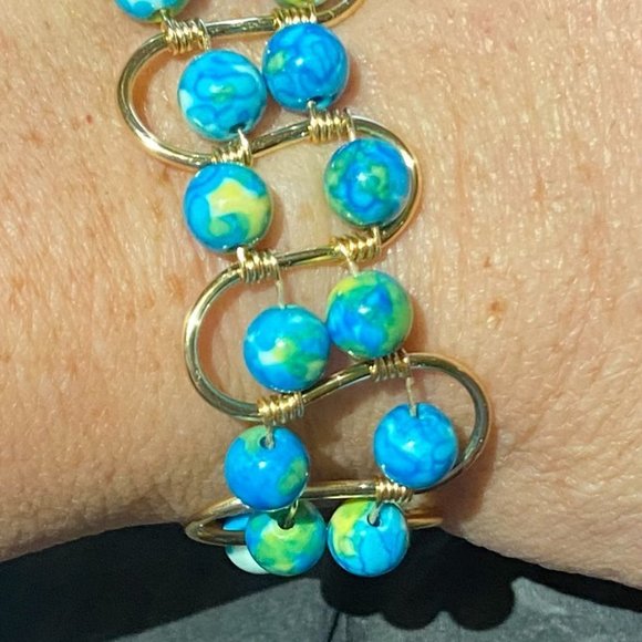 Gold Tone Wire Bracelet with Synthetic Jade Ocean Dyed Beads - Picture 7 of 9